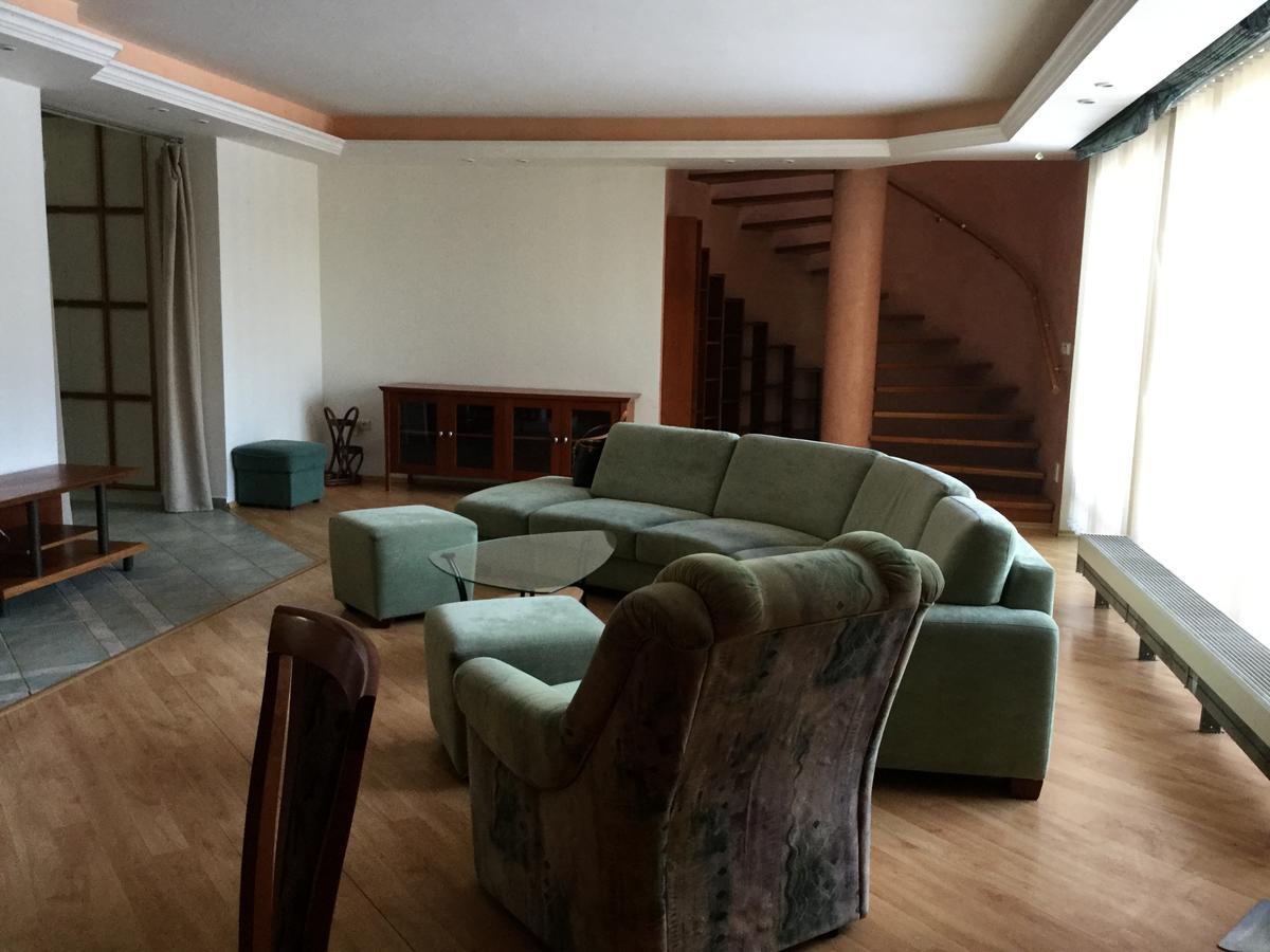 Villa Justyna à Pardubice Extérieur photo