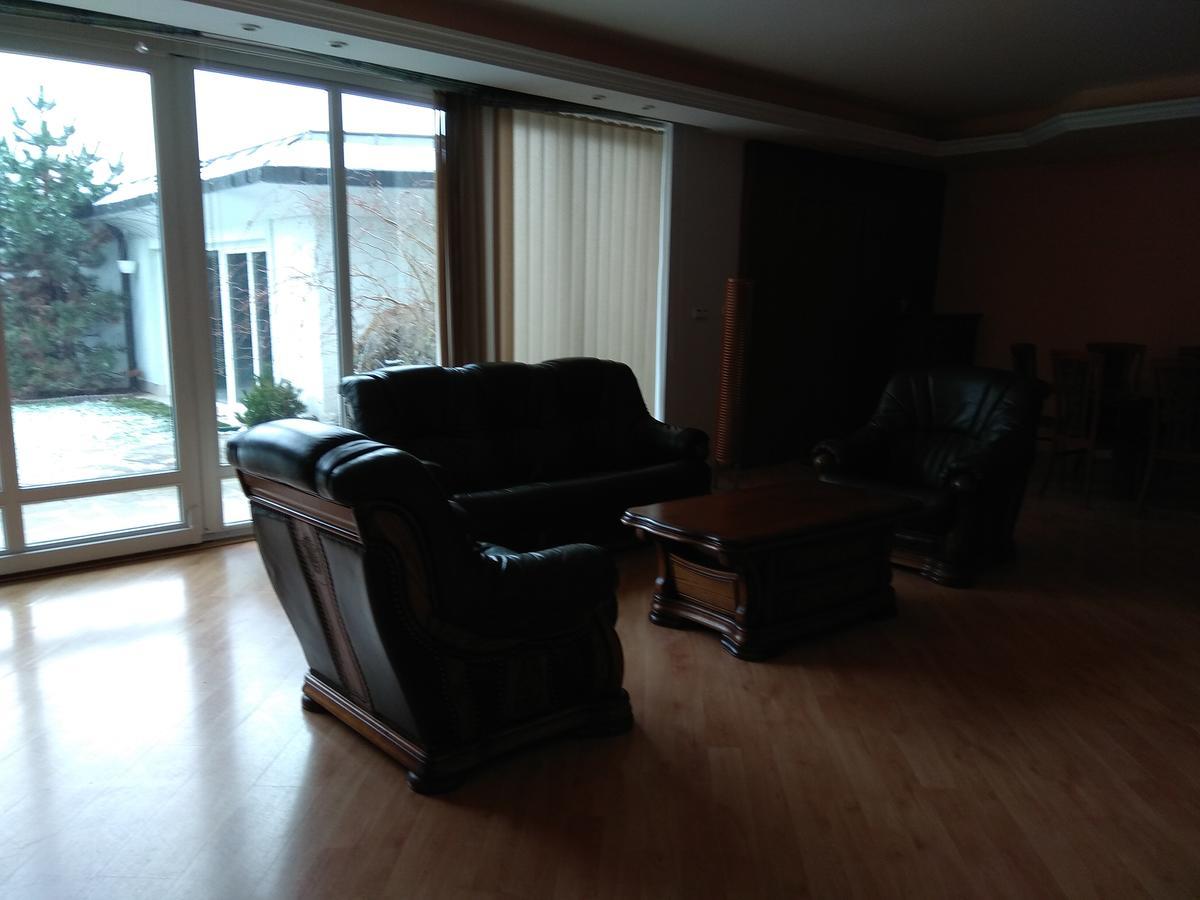 Villa Justyna à Pardubice Extérieur photo